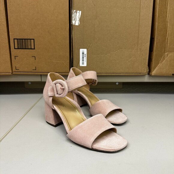 Vionic Shoes - Vionic Chardonnay pumps - light pink - size 6.5